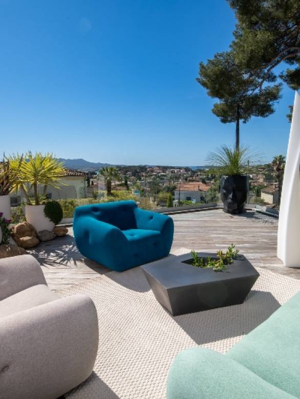 Comment mettre en lumière  un appartement de Prestige à  Sanary sur mer , 