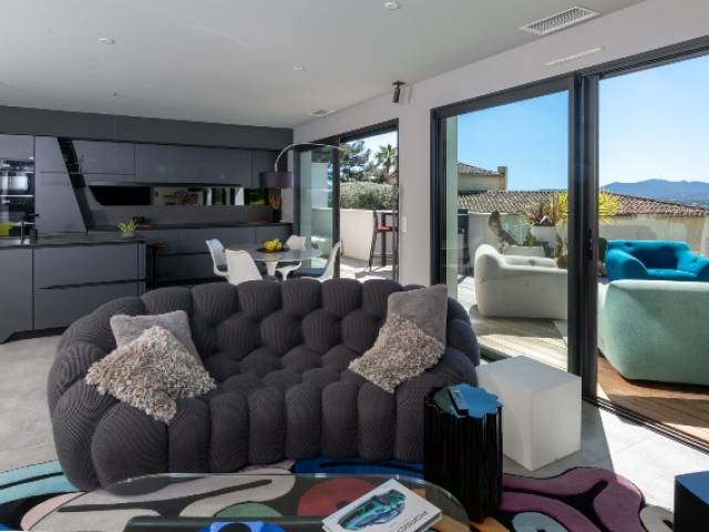 Comment mettre en lumière  un appartement de Prestige à  Sanary sur mer , 